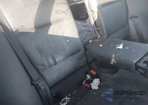 2007 BMW 328Xi из США, поврежденный, VIN WBAVC93517KX56408